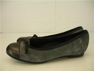 munro henlee cap toe flat