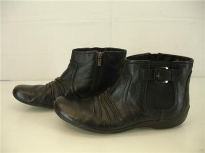 clarks shoes pavilions