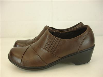clarks may marigold brown