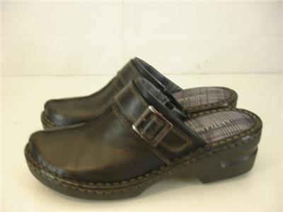 eastland mae women's clogs