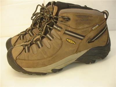 keen wide hiking boots