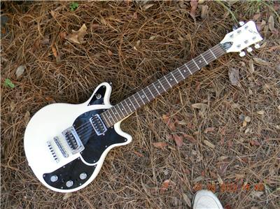 First Act VW Garagemaster Electric Guitar with Used Gigbag