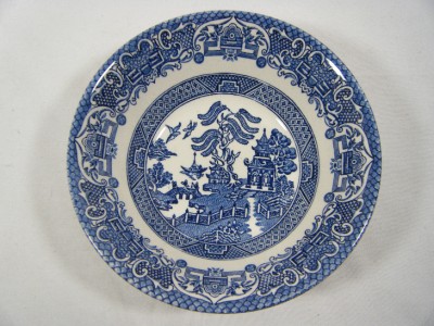 有关以下物品的详细资料: eit or cit england willow pattern16pc