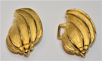 Vintage Signed Paquette Gold Tone Shell Designer Two Piece, Nautical,Cruise EUC Nautical Unisex Two Tone Gold Band main image 4