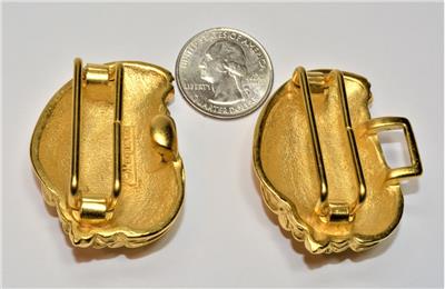 Vintage Signed PAQUETTE Goldtone textured SEA SHELL 2 Pieces  display picture 3