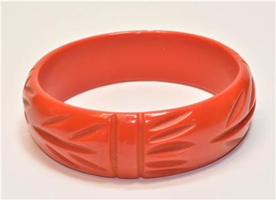 Vintage 50s BAKELITE Red Color Carved 2 5/8