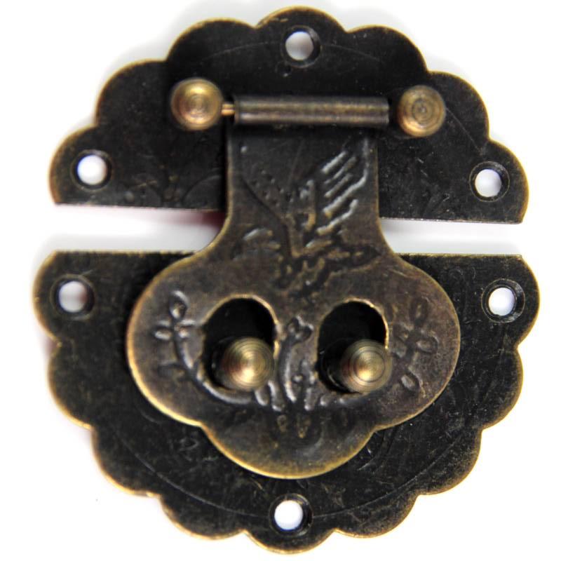 1 ANTIQUE BRASS 41mm DECORATIVE VINTAGE JEWELLERY LATCH CLOSURE BOX