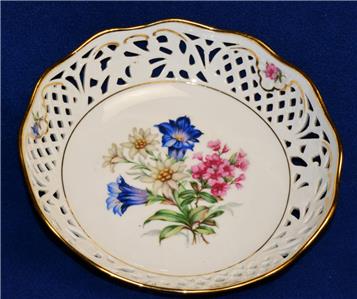 Vintage SCHUMANN Bavaria Germany FLORAL 7 1/2