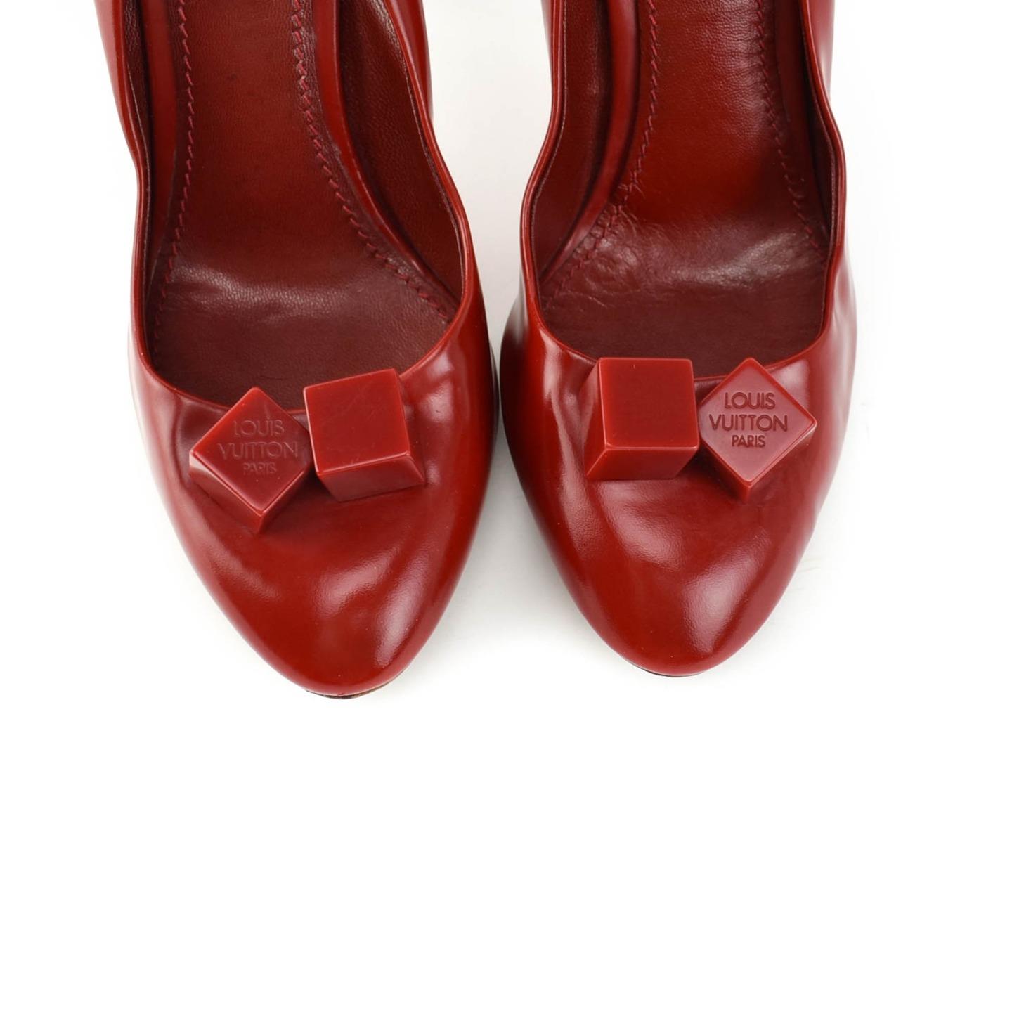 LOUIS VUITTON: Red, Leather & Logo &quot;Dice&quot; Heels/Pumps Sz: 7M | eBay