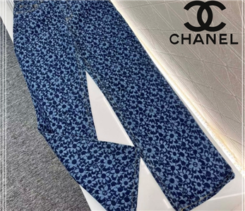 CHANEL 24B Blue Denim Floral/Logo Print Jeans F 34/US 2 | eBay