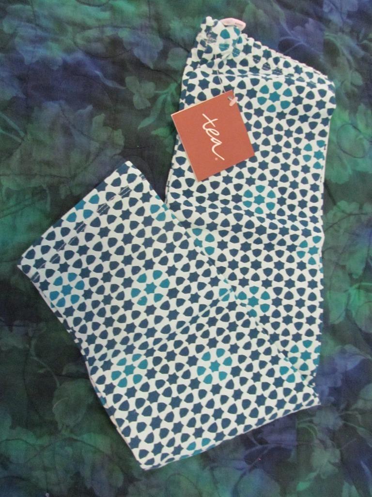 NWT 7 Tea Collection Capri Leggings Poppy Red Primrose Bouquet Raina Aqua - Picture 4 of 5