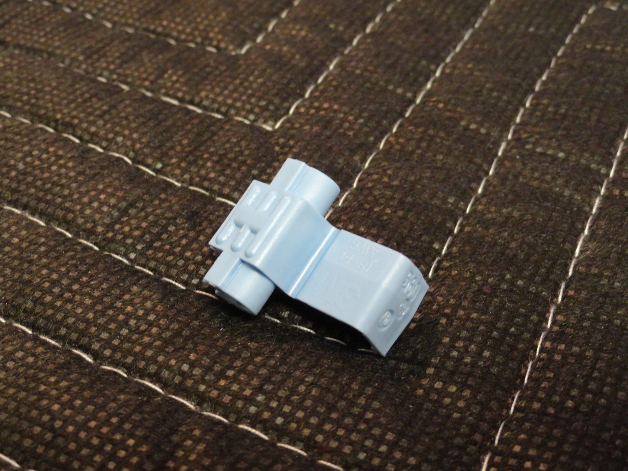 Flame Retardant 16-14 AWG USA Blue Scotchlok Electrical Double Run or Tap