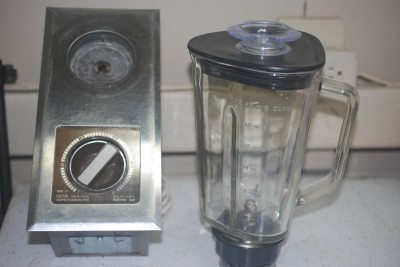 NUTONE 251 FOOD CENTER BUILT IN VARIABLE SPEED BLENDER w/ 48oz GLASS