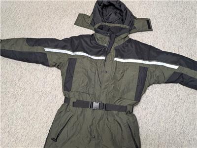 CABELAS snowsuit 1PC insulated L green black HOODED ski snowboard