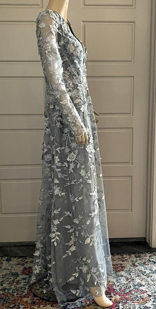 【Mac Duggal】フローラルイリュージョンAラインガウン Mac Duggal Floral Appliqué Long Sleeve A-Line Gown-Size 8