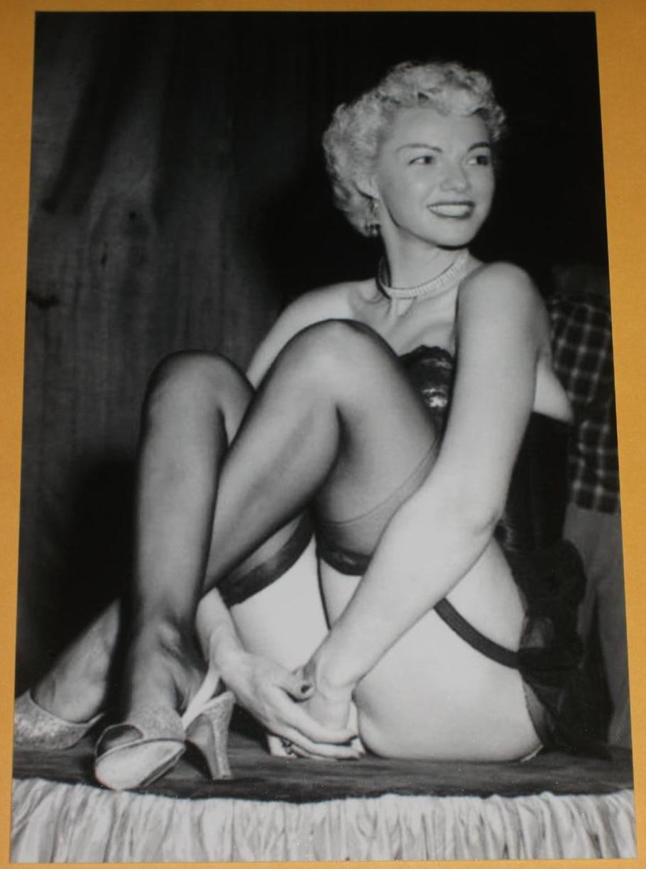 50s Tits - Naked girls in their 50 s - Other - XXX photos