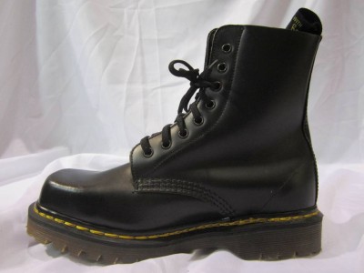 Vintage Dr. Doc Martens Youth Black Square Toe 8 Eye Boot UK 3 MADE IN ...