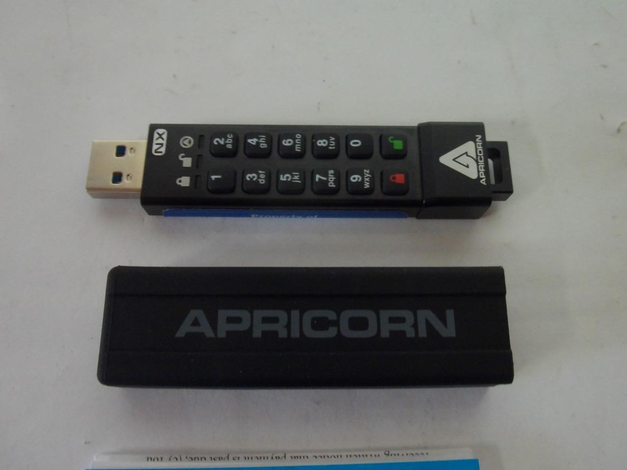 Apricorn AEGIS SECURE KEY 3NX ASK3-NX-8GB USB 3.0 Flash Drive