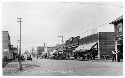 Mission 1949-52 Main Street Photo BC Canada