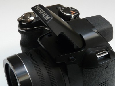 有关以下物品的详细资料: fujifilm finepix s4500 14.