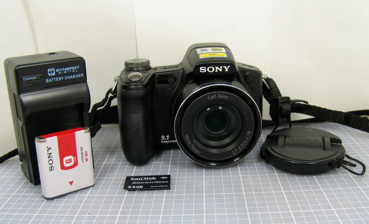 Sony Cybershot DSC-H50 9.1MP Digital Camera 15X with Card, Battery and ...