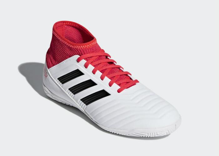 kids indoor football boots