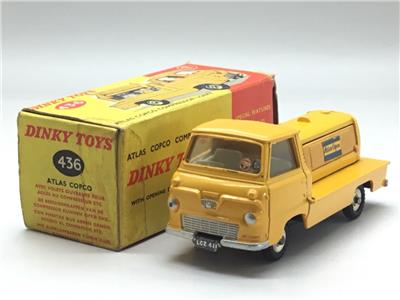 Dinky Toys GB No. 925 Leyland Dump Truck With Tilt Cab Never