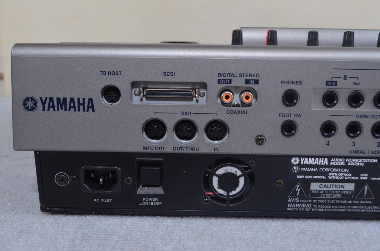 YAMAHA AW2816 Professional Audio Workstation moving fader HDD 60GB CDR