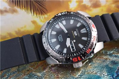 SEIKO セイコー 5スポーツ 4R36-00P0 自動巻き ブラック ☆SEIKO SEIKO5 SPORTS SRPD63K 4R36-07G0 24Jewels Black From