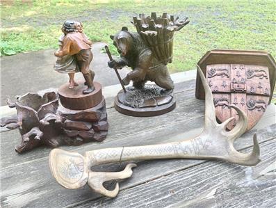 SWISS CARVINGS ブラックフォレストのアート 1820-1940 SWISS CARVINGS ブラックフォレストのアート 1820-1940