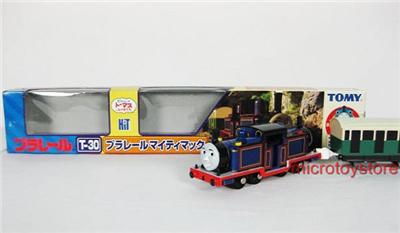 TOMY TRACKMASTER THOMAS & FRIENDS MIGHTY MAC WITH 2 TRUCKS MOTORIZED ...