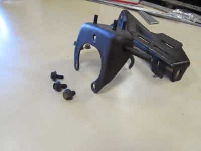 Ford 390 power steering pump bracket #6