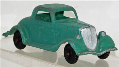 Vintage Hubley #404 1934 Ford Coupe Roadster Green cast metal 5.5