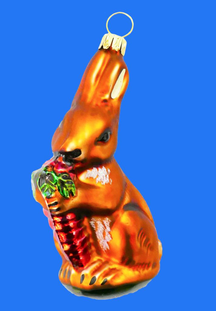 RABBIT W/CARROT BUNNY EUROPEAN BLOWN GLASS CHRISTMAS TREE GIFT ORNAMENT