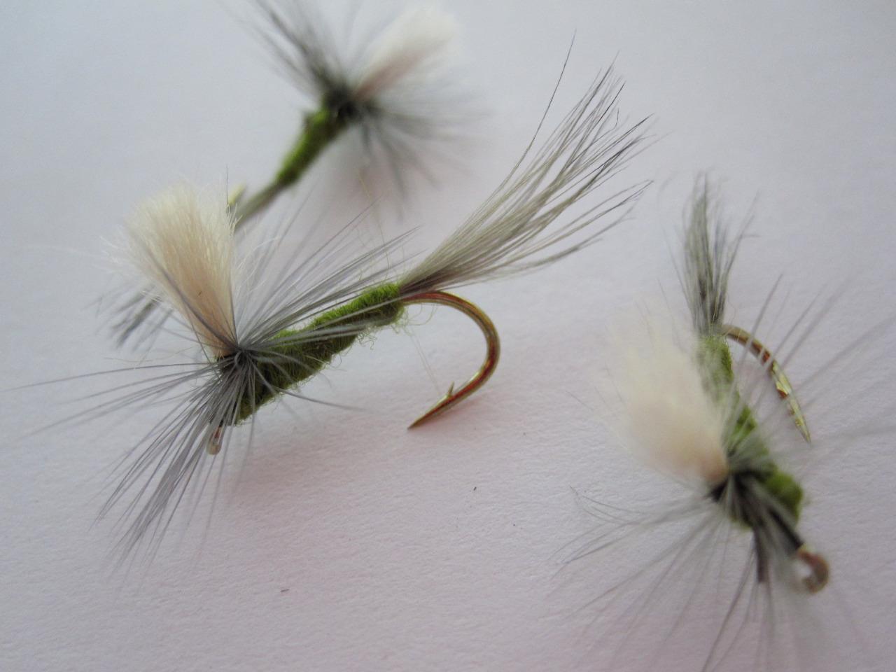 STYLES /& SIZES AVAILABLE DRY FLIES 1 DZ D17-1 BLUE WING OLIVE