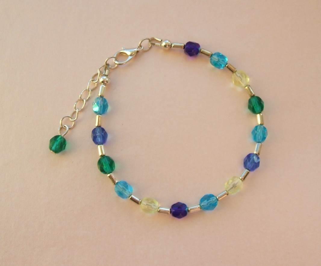 Pretty Multi Coloured Bead with silver tubes bracelet 7 1/2