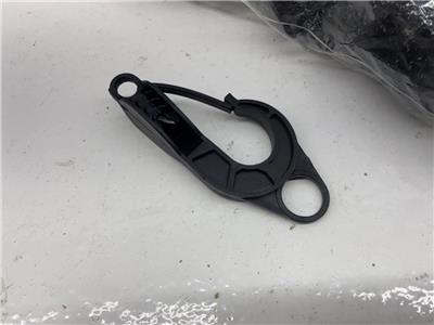 Pkg of 50 Zoro Select 4HXD1 Polycarbonate Bungee Hook | eBay