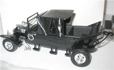 amt munsters koach model kit