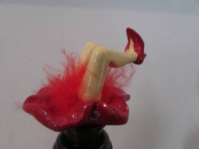 Novelty Cake Decoration Gift Box Wobbly Legs Santa Wine Saver Bottle Stopper