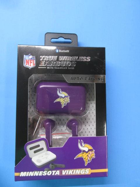1 Pair of NIB NFL Soar Bluetooth True Wireless Earbuds & Charging Case - Picture 15 of 19