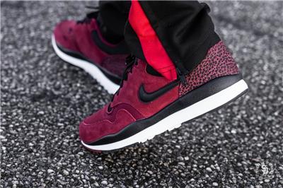 nike safari red