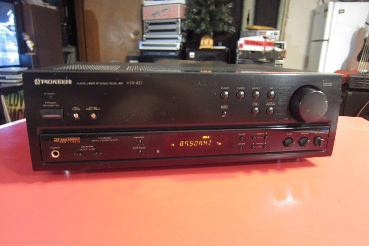PIONEER AUDIO/VIDEO STEREO RECEIVER VSX-425 + MANUAL + REMOTE IN VG