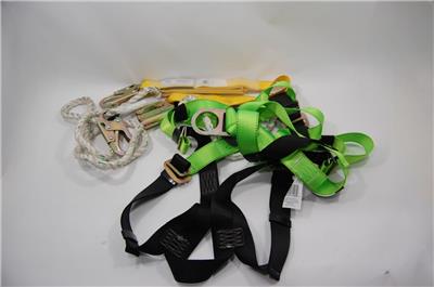 Werner UPGEAR H511002W Green Safety Harness w/ Shock Lanyard Rope