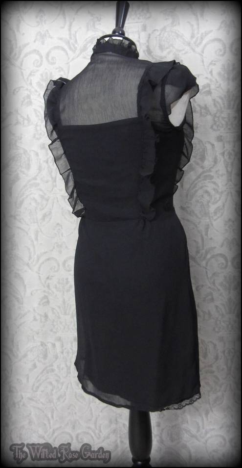 Victorian Gothic Black Ruffle High Collar Dress 10 Elegant Vintage ...
