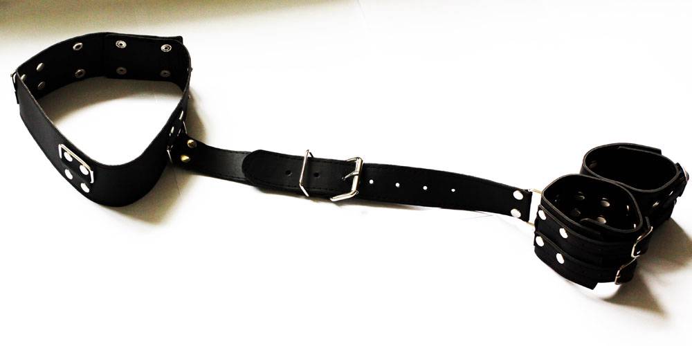 Faux/PU Leather Neck & Wrist Restraint Collar & Cuffs Binder Locked ...