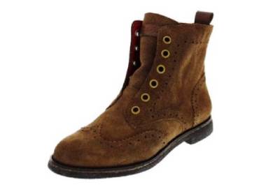 brown laceless boots
