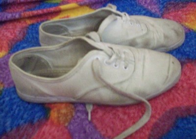 Used Well Worn Ladies Womens Trashed White Cloth Canvas Atheletic ...