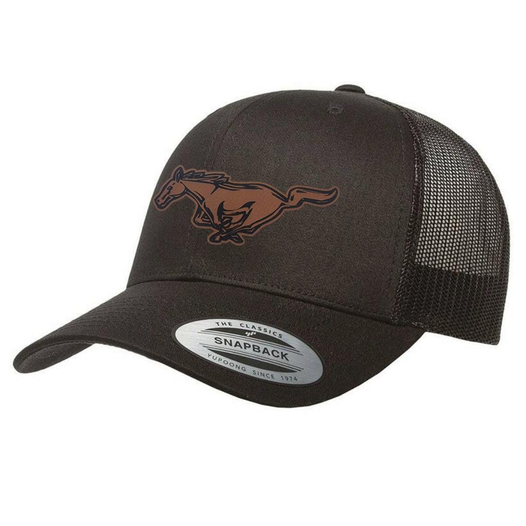Cappello Snapback Ford Mustang Pony Horse Logo Inciso Laser Yupoong 6606