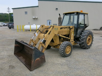 Ford tractor 445d #4
