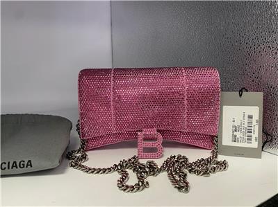 Balenciaga ピンク レザーポーチ ピンク系 BALENCIAGA(バレンシアガ) ポーチ(レディース) - ブランド